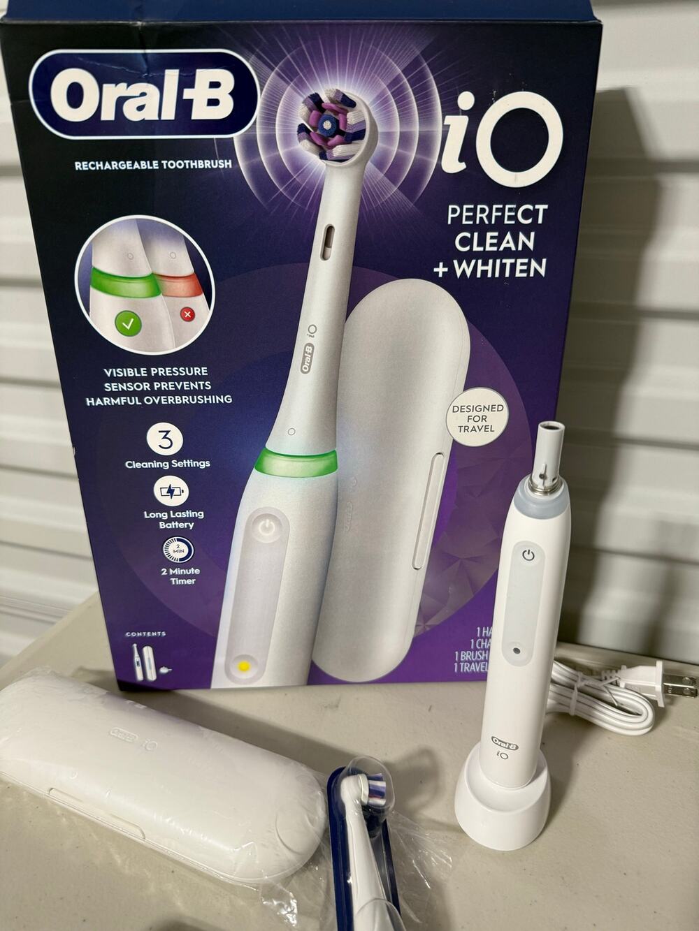 Oral-B iO Series 3 Perfect Clean & Whiten Rechargeable Electric Toothbrush